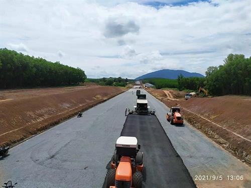 Cao tốc Dầu Giây - Phan Thiết đảm bảo tiến độ, khu vực nào hưởng lợi khi dự án hoàn thành?